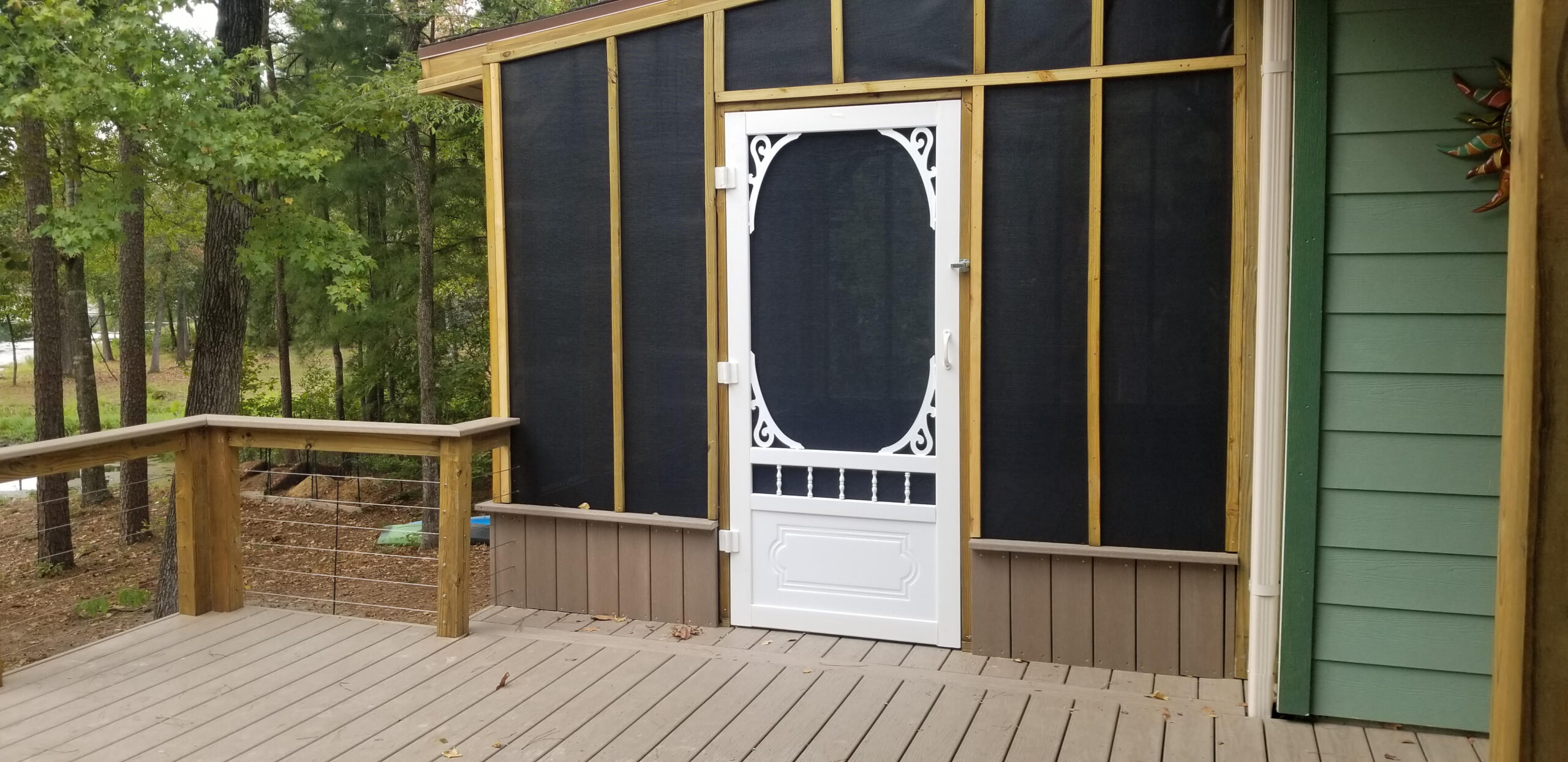 768375671-screened-patios Screen